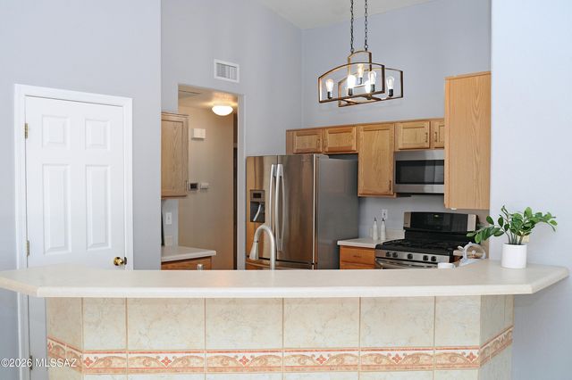 983 S Goldenweed Way, Tucson, AZ 85748