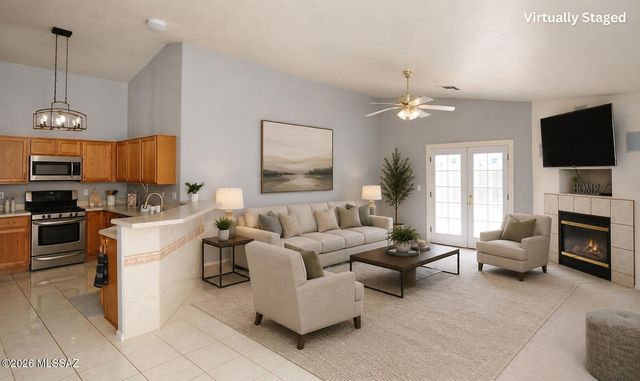 983 S Goldenweed Way, Tucson, AZ 85748