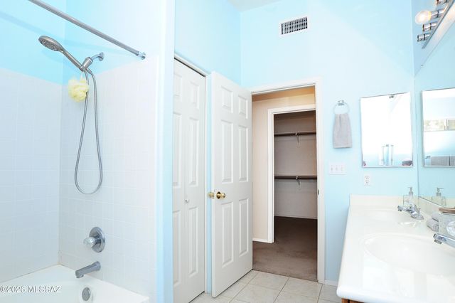 983 S Goldenweed Way, Tucson, AZ 85748