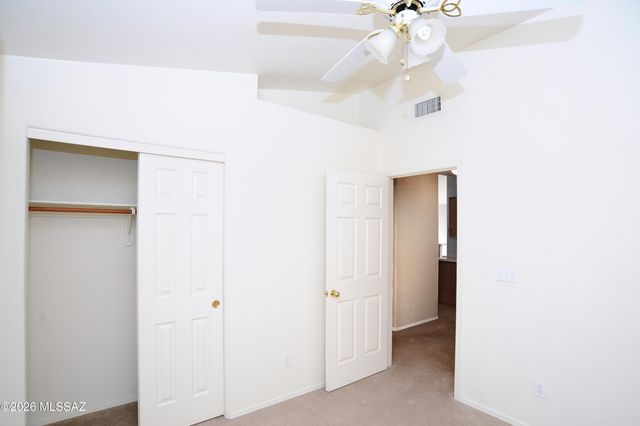 983 S Goldenweed Way, Tucson, AZ 85748