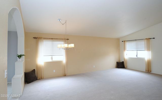 983 S Goldenweed Way, Tucson, AZ 85748