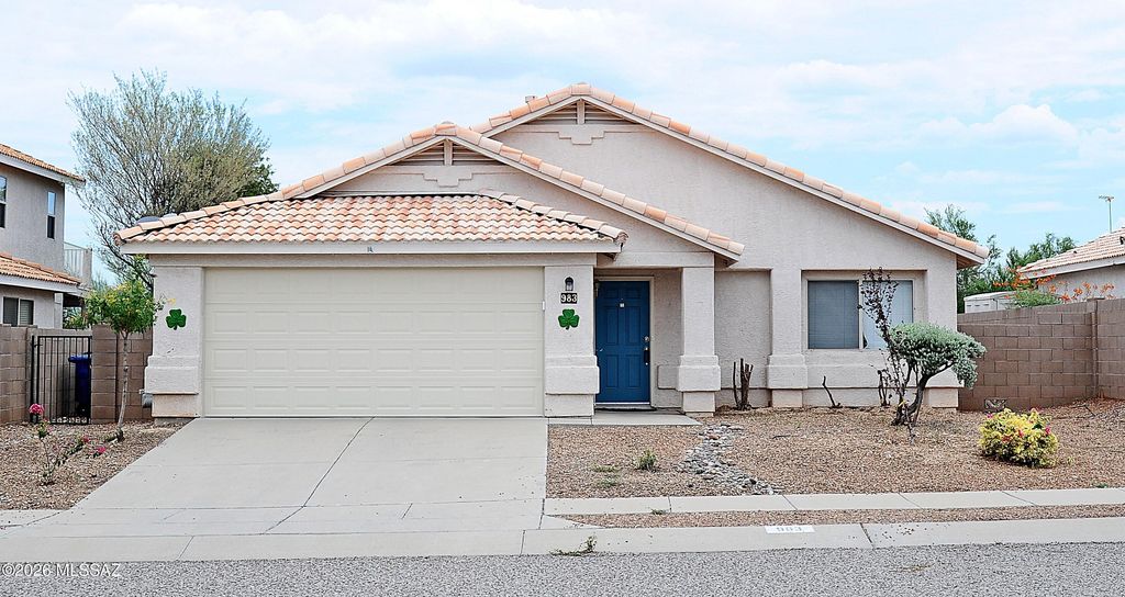 983 S Goldenweed Way, Tucson, AZ 85748