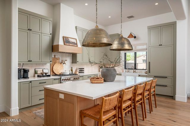 3089 S PROSPECTOR Circle, Gold Canyon, AZ 85118