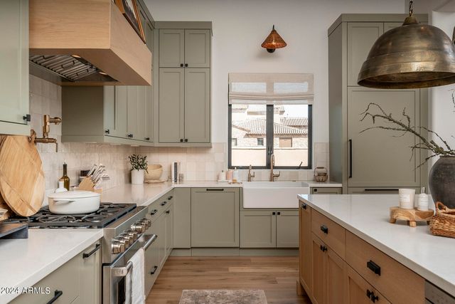 3089 S PROSPECTOR Circle, Gold Canyon, AZ 85118