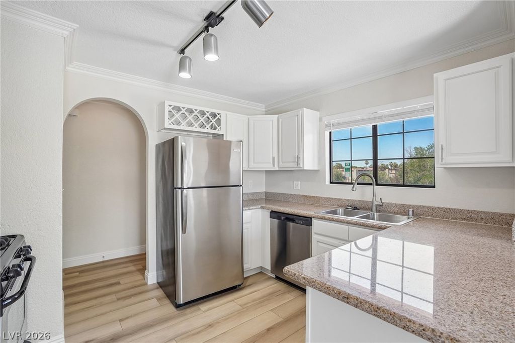 2700 North Rainbow Boulevard 2136, Las Vegas, NV 89108