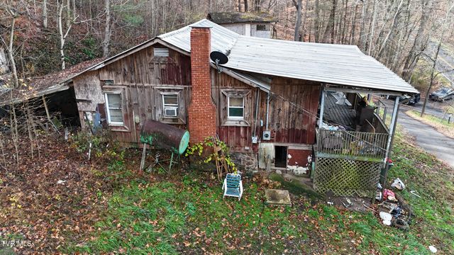 1704 North Main Avenue, Erwin, TN 37650