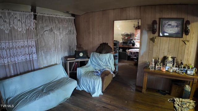 1704 North Main Avenue, Erwin, TN 37650