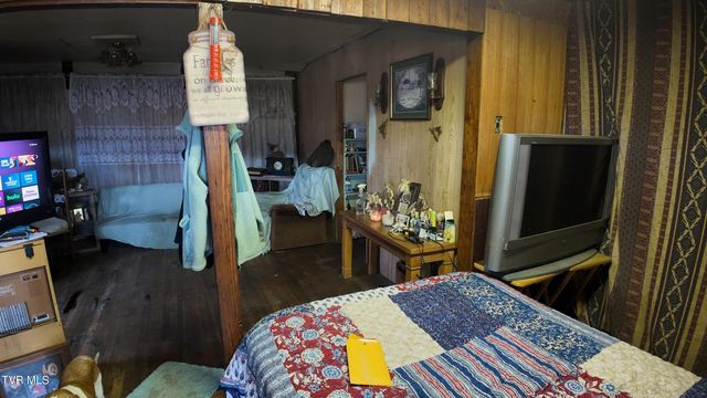 1704 North Main Avenue, Erwin, TN 37650