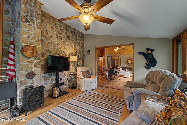41 Black Bear Court, Robbinsville, NC 28771