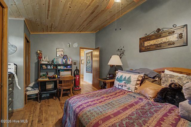 41 Black Bear Court, Robbinsville, NC 28771