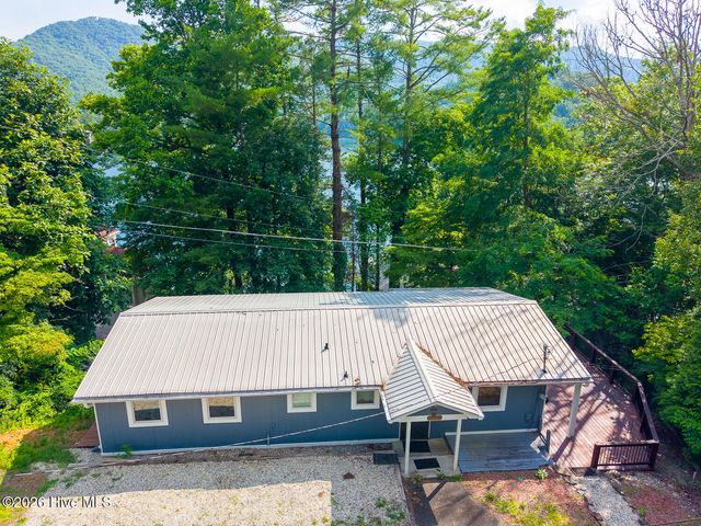 41 Black Bear Court, Robbinsville, NC 28771