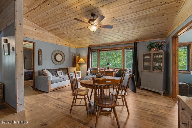 41 Black Bear Court, Robbinsville, NC 28771