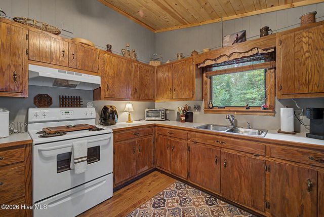41 Black Bear Court, Robbinsville, NC 28771