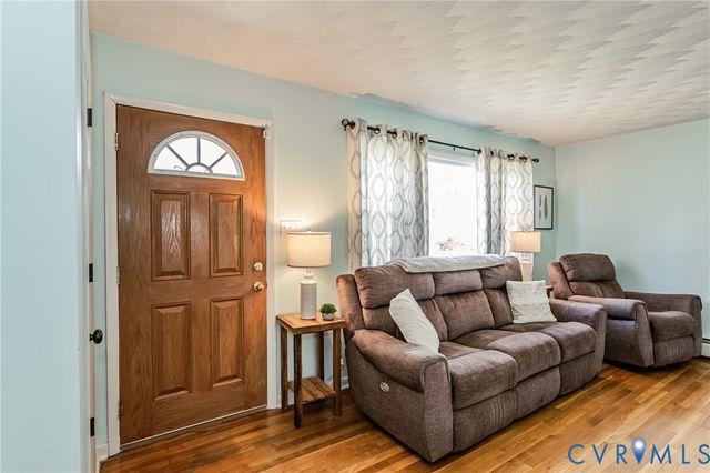 1927 F St, West Point, VA 23181