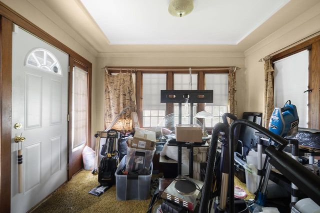 4070 N 16th STREET, Milwaukee, WI 53209