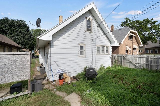 4070 N 16th STREET, Milwaukee, WI 53209