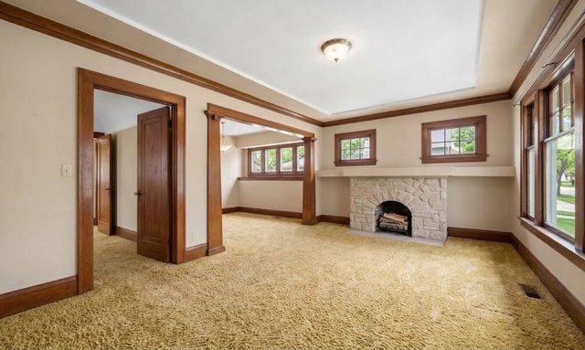 4070 N 16th STREET, Milwaukee, WI 53209