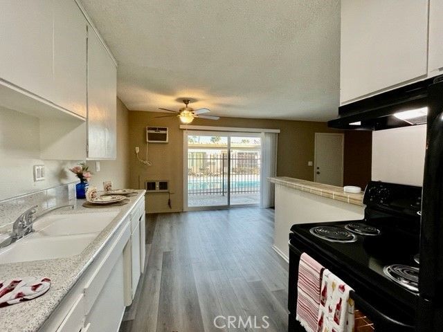 686 E Cottonwood Road E, Palm Springs, CA 92262