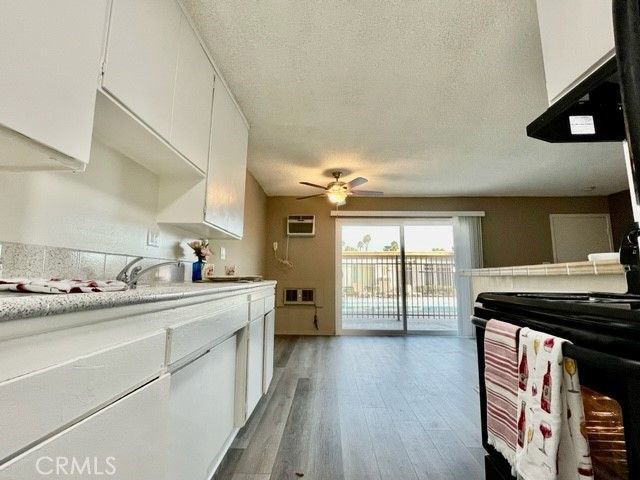 686 E Cottonwood Road E, Palm Springs, CA 92262