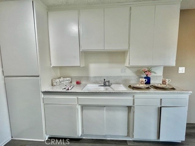 686 E Cottonwood Road E, Palm Springs, CA 92262