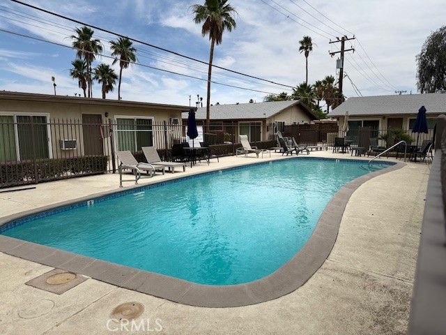 686 E Cottonwood Road E, Palm Springs, CA 92262