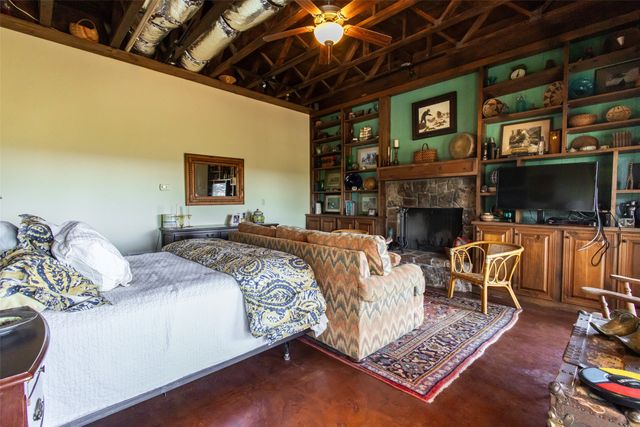 1775 Sunset Mountain Road, Lipan, TX 76462