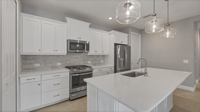 690 ALLORA AVENUE, Nokomis, FL 34275