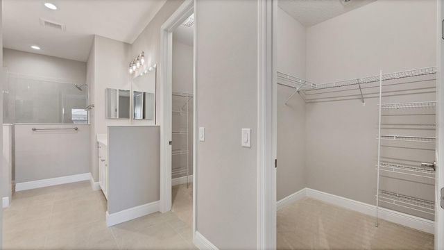 690 ALLORA AVENUE, Nokomis, FL 34275