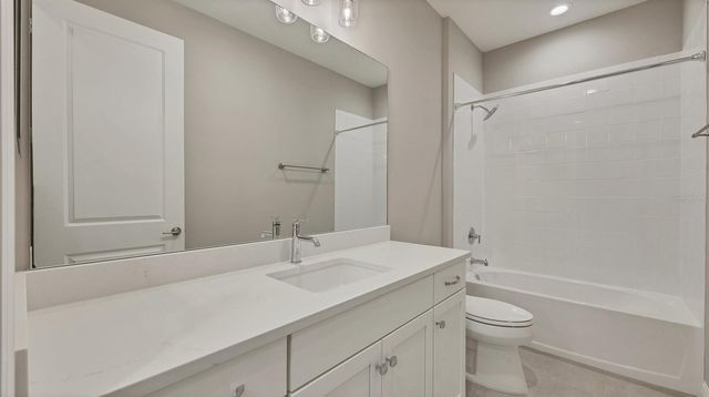 690 ALLORA AVENUE, Nokomis, FL 34275