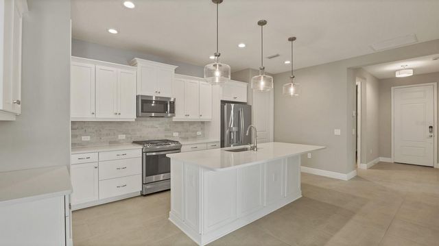 690 ALLORA AVENUE, Nokomis, FL 34275