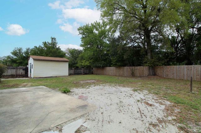 3214 Clemson Rd, Gulf Breeze, FL 32563