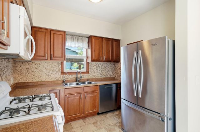 1519 W Market Street, Baltimore, OH 43105