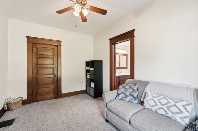 1519 W Market Street, Baltimore, OH 43105