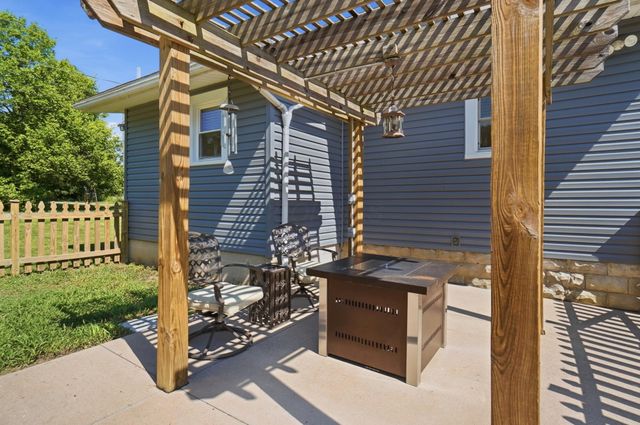 1519 W Market Street, Baltimore, OH 43105