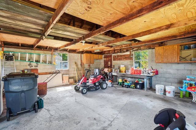 1519 W Market Street, Baltimore, OH 43105