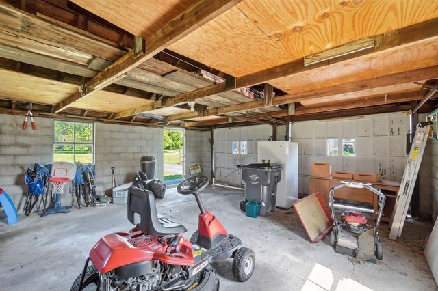 1519 W Market Street, Baltimore, OH 43105