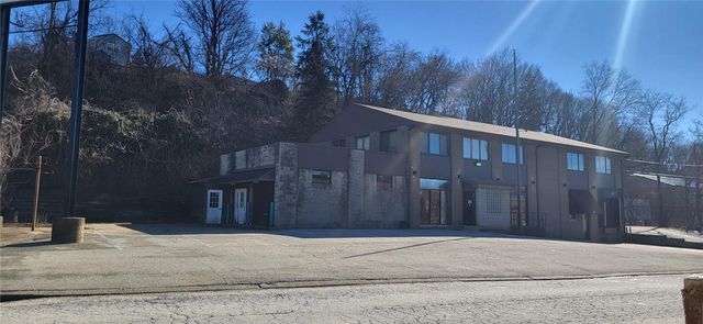 41 Terence Dr, Pleasant Hills, PA 15236