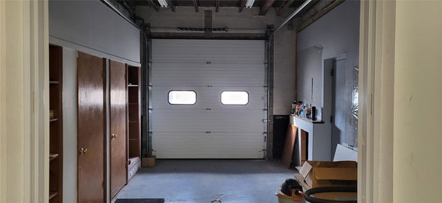 41 Terence Dr, Pleasant Hills, PA 15236