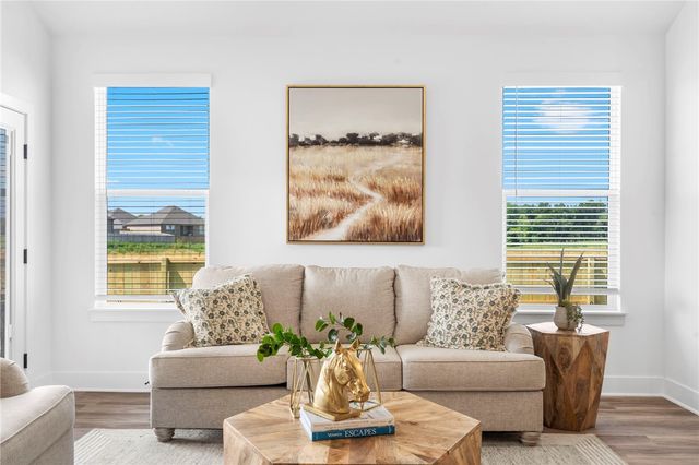 518 W Canada Drive, Farmington, AR 72730