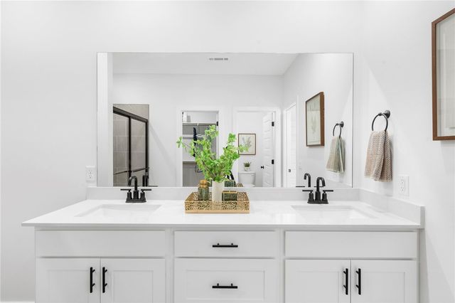 518 W Canada Drive, Farmington, AR 72730