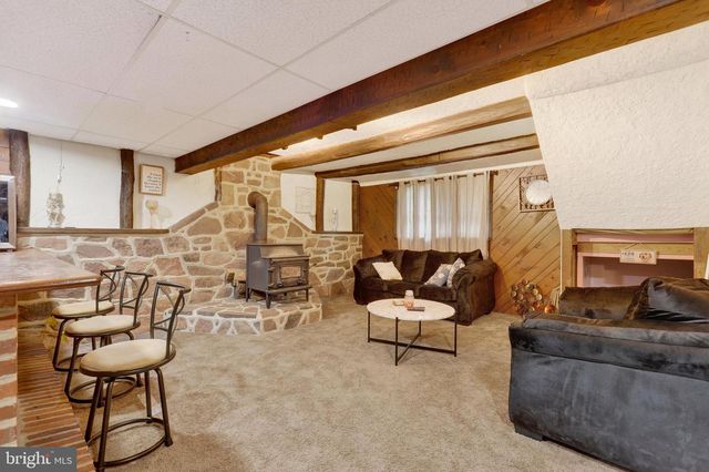 38 BONNIEFIELD CIR, Gettysburg, PA 17325