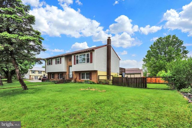 38 BONNIEFIELD CIR, Gettysburg, PA 17325