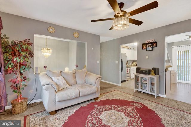 38 BONNIEFIELD CIR, Gettysburg, PA 17325