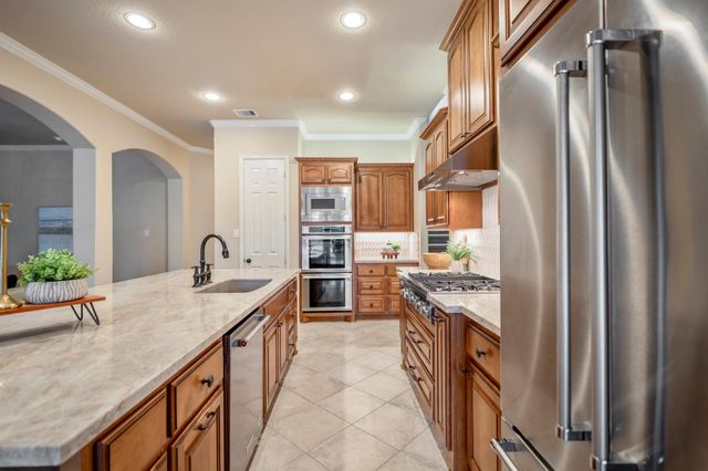 2407 Hendricks Lakes Drive, Spring, TX 77388