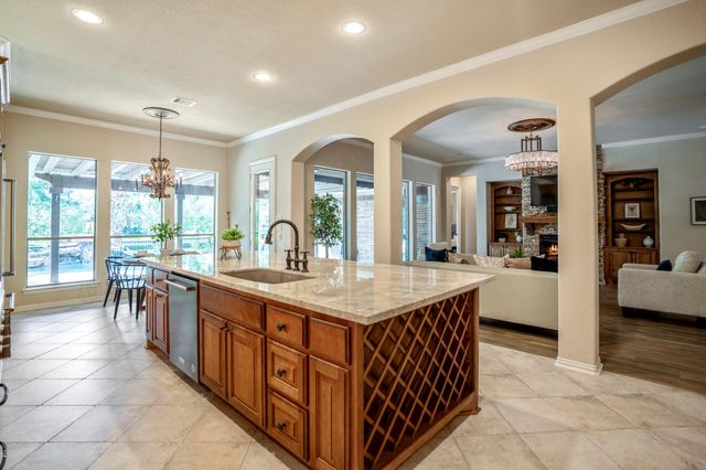 2407 Hendricks Lakes Drive, Spring, TX 77388