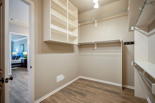 2407 Hendricks Lakes Drive, Spring, TX 77388