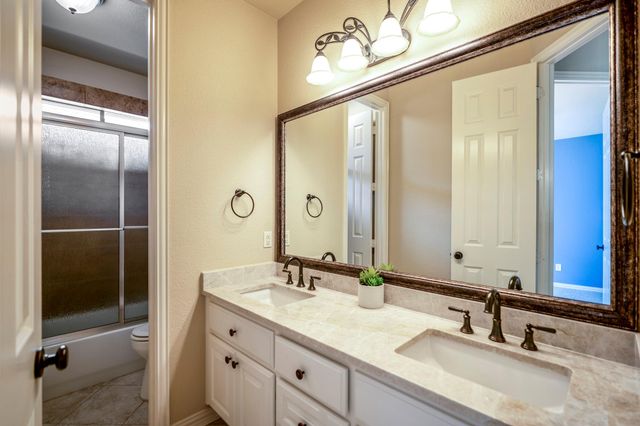 2407 Hendricks Lakes Drive, Spring, TX 77388