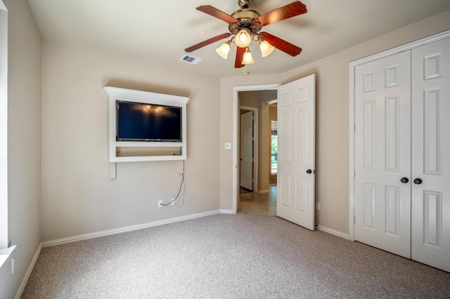 2407 Hendricks Lakes Drive, Spring, TX 77388