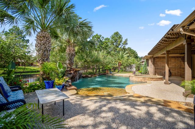 2407 Hendricks Lakes Drive, Spring, TX 77388