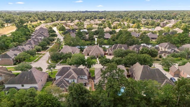 2407 Hendricks Lakes Drive, Spring, TX 77388